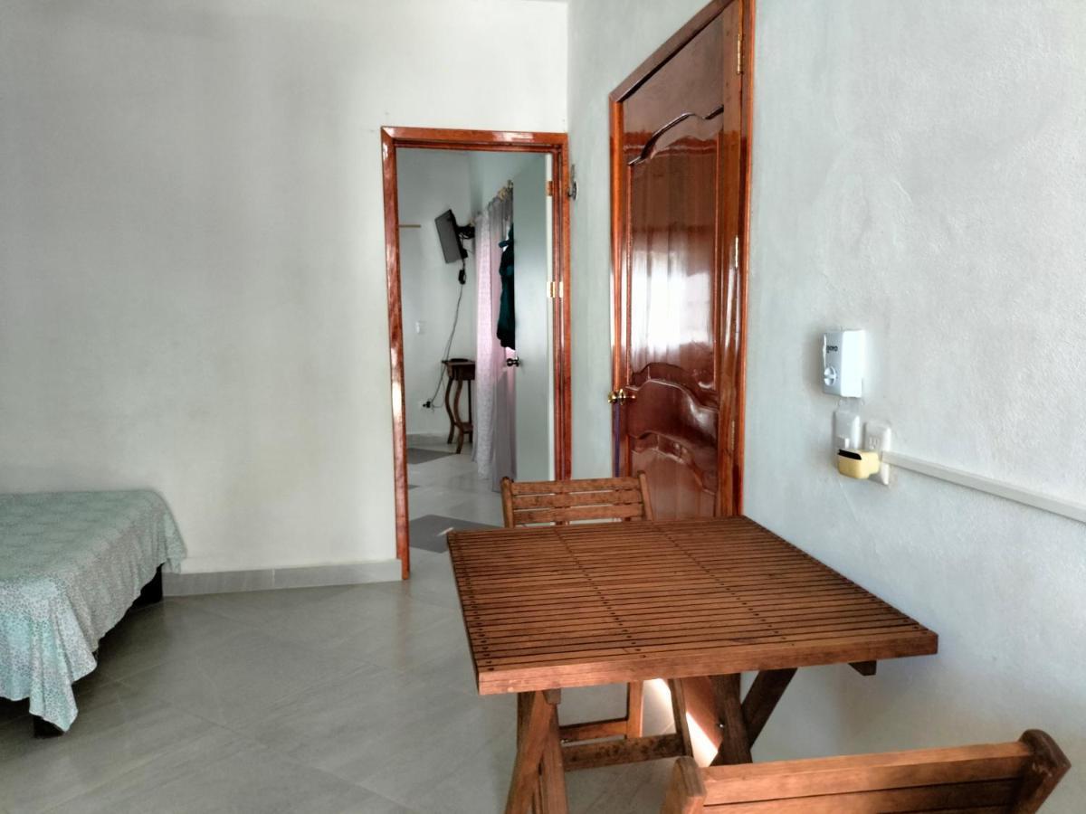 Villa Gabriela Celestun -Hotel & Restaurant 외부 사진
